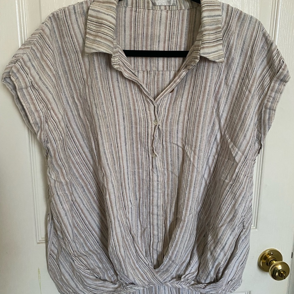 Hero and Dreamers White and Cream Relaxed Tie Front Button Down Shirt